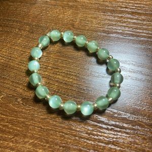Handmade Beaded Green and Gold Bracelet